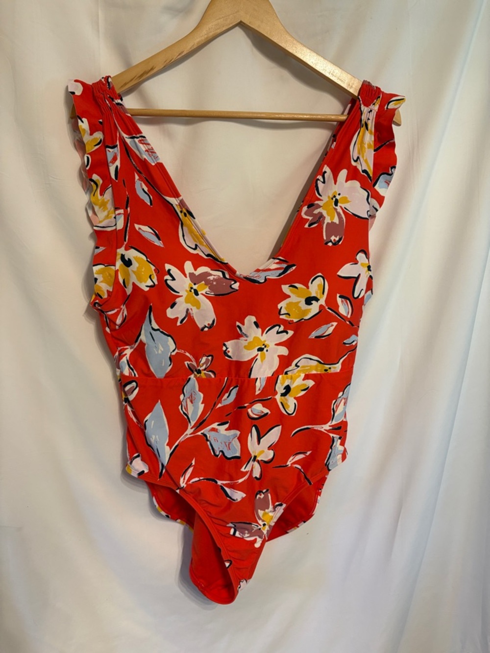 Catalina Orange Coral  Floral Ruffle One-Piece Swimsuit SZ L